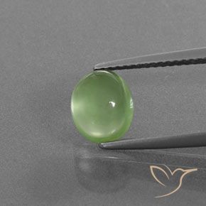 2.05ct Natural Verde amarillento Prehnite, Ovalada, Transparente / Translúcido