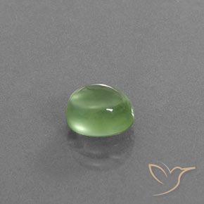 Prehnite Verde amarillento natural de 2.05 ct, Ovalada, Transparente / Translúcido