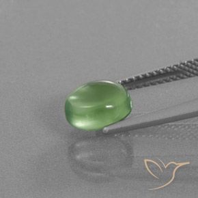 Prehnite Verde medio natural de 1.83 ct, Ovalada, Transparente