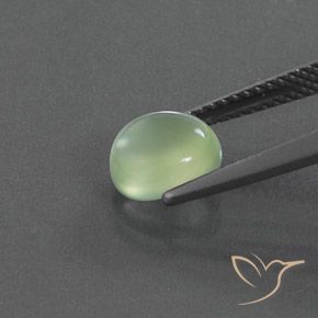 Prehnite Verde lima pálido natural de 1.76 ct, Ovalada, Transparente