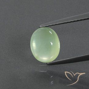 2.24ct Natural Verde amarillento pálido Prehnite, Ovalada, Transparente / Translúcido
