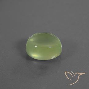 Prehnite Verde medio natural de 2.98 ct, Ovalada, Transparente