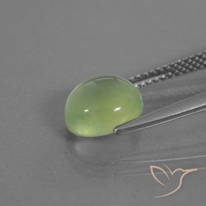 Prehnite Verde pera pálido natural de 2.43 ct, Ovalada, Transparente / Translúcido