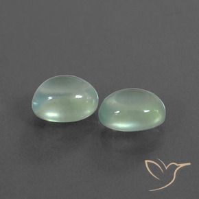 Gemas de Prehnite Verde pera claro natural de 2.74 ct, Ovalada, Transparente
