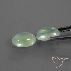 Gemas de Prehnite Verde pera claro natural de 2.39 ct, Ovalada, Transparente