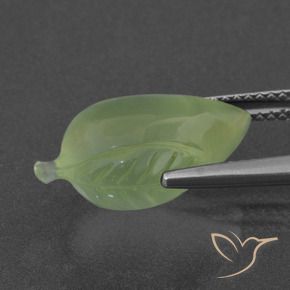 Prehnite Verde medio natural de 8.47 ct, Elegante, Translúcido