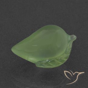 Prehnite Verde medio natural de 7.25 ct, Elegante, Translúcido