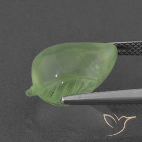 Prehnite Verde lima pálido natural de 7.98 ct, Elegante, Translúcido