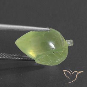 Prehnite Verde amarillento natural de 11.75 ct, Elegante, Translúcido