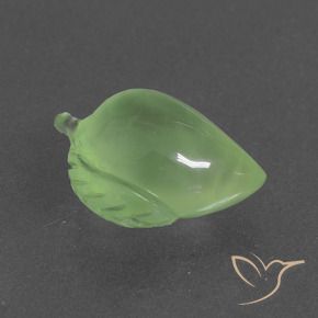 Prehnite Verde amarillento natural de 8.87 ct, Elegante, Translúcido