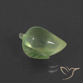 Prehnite Verde medio natural de 8.59 ct, Elegante, Translúcido