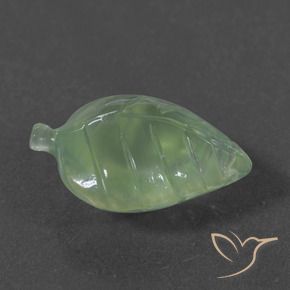 Prehnite Verde cálido natural de 7.28 ct, Elegante, Translúcido