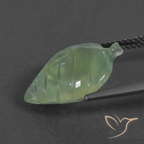 Prehnite Verde cálido natural de 7.28 ct, Elegante, Translúcido