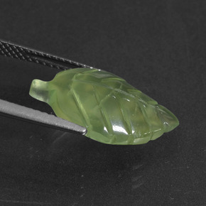 Prehnita verde natural de 5,83 ct, forma elegante, translúcido