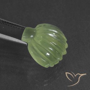 Prehnite Verde lima natural de 10.71 ct, Elegante, Translúcido