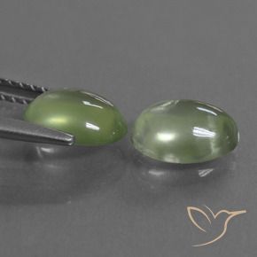 Gemas de Prehnite Verde claro natural de 2.85 ct, Ovalada, Transparente
