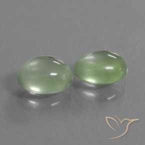 Gemas de Prehnite Verde cálido natural de 3.79 ct, Ovalada, Transparente