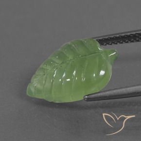 Prehnite Verde medio natural de 5.77 ct, Elegante, Transparente