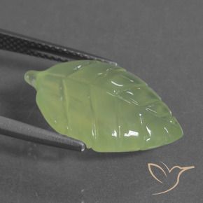Prehnite Verde lima natural de 9.71 ct, Elegante, Transparente