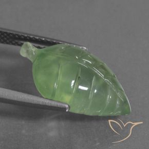 Prehnite Verde medio natural de 8.35 ct, Elegante, Transparente