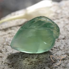 Prehnite Verde claro natural de 15.69 ct, Elegante, Translúcido