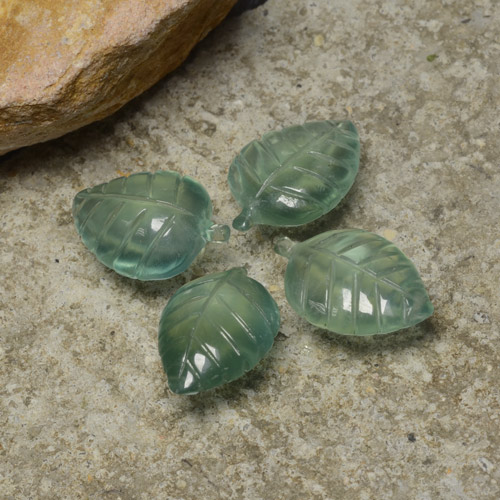 Gemas de prehnita verde natural de 29,40 ct, corte flor, transparente