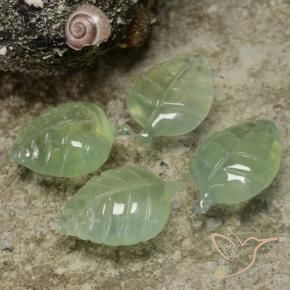 Gemas de Prehnite Verde lima pálido natural de 17.67 ct, Corte Flor, Transparente