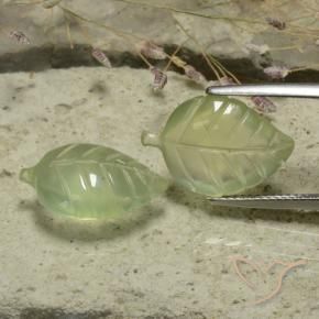 Gemas de Prehnite Verde pera pálido natural de 13.18 ct, Corte Flor, Translúcido