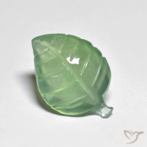 Prehnite Verde cálido natural de 7.09 ct, Elegante, Transparente