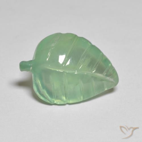 Prehnite Verde medio natural de 6.99 ct, Elegante, Transparente
