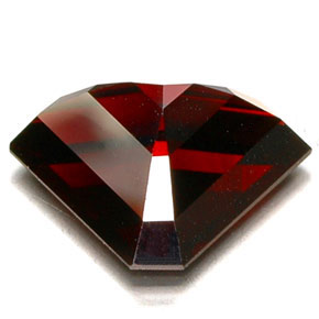 Granate piropo rojo natural de 8,94 ct, forma elegante, VVS