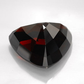 Granate piropo rojo natural de 26,11 ct, trillón, VVS