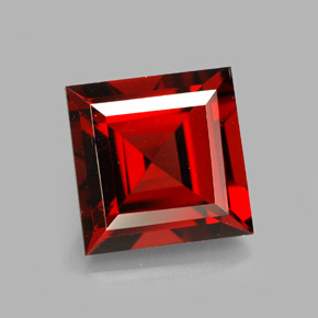 Granate piropo rojo natural de 4,21 ct, cuadrado, VVS