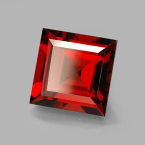Granate piropo rojo natural de 4,21 ct, cuadrado, VVS