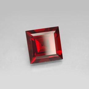 Granate piropo rojo natural de 4,36 ct, cuadrado, VVS