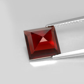 Granate piropo rojo natural de 4,36 ct, cuadrado, VVS