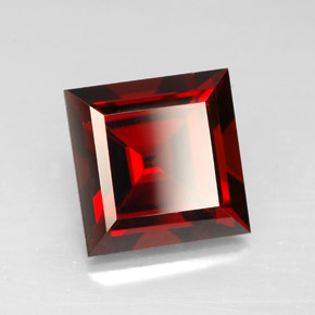 Granate piropo rojo natural de 4,31 ct, cuadrado, VVS