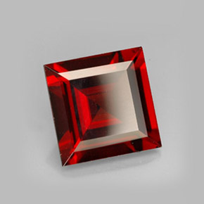 Granate piropo rojo natural de 3,71 ct, cuadrado, VVS