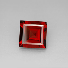 Granate piropo rojo natural de 3,82 ct, cuadrado, VVS