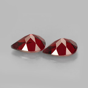 Gemas de granate piropo rojo natural de  ct, en forma de pera, VS