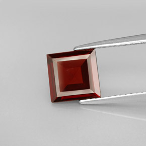 Granate piropo rojo natural de 2,23 ct, cuadrado, VS