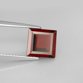 Granate piropo rojo natural de 2,23 ct, cuadrado, VS