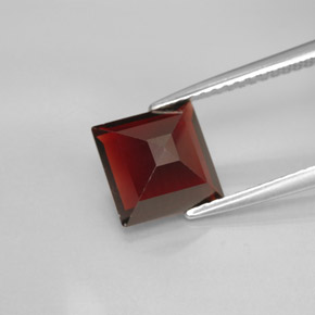 Granate piropo rojo natural de 2,76 ct, cuadrado, VS