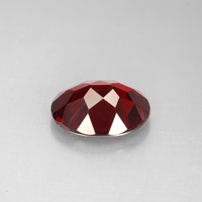 Granate Piropo Rojo oscuro natural de 2.92 ct, Corte Óvalo, VS