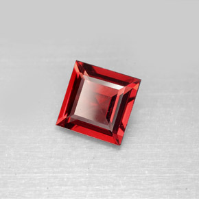 Granate Piropo Roja natural de 2.33 ct, Cuadrado, VS