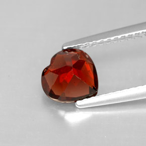 Granate piropo rojo natural de 1,32 ct, forma de corazón, VS