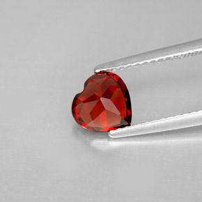 Granate piropo rojo natural de 1,31 ct, forma de corazón, VS
