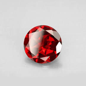 Granate Piropo Rojo oscuro natural de 2.82 ct, Corte Redondo, VVS-VS