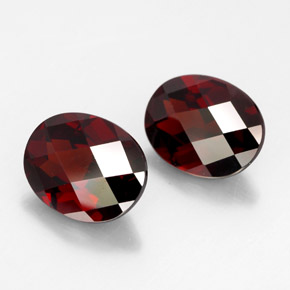 Gemas de granate piropo rojo natural de  ct, corte óvalo, VVS