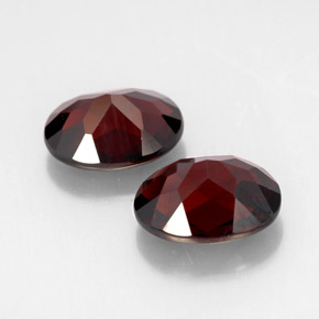 Gemas de granate piropo rojo natural de  ct, corte óvalo, VVS